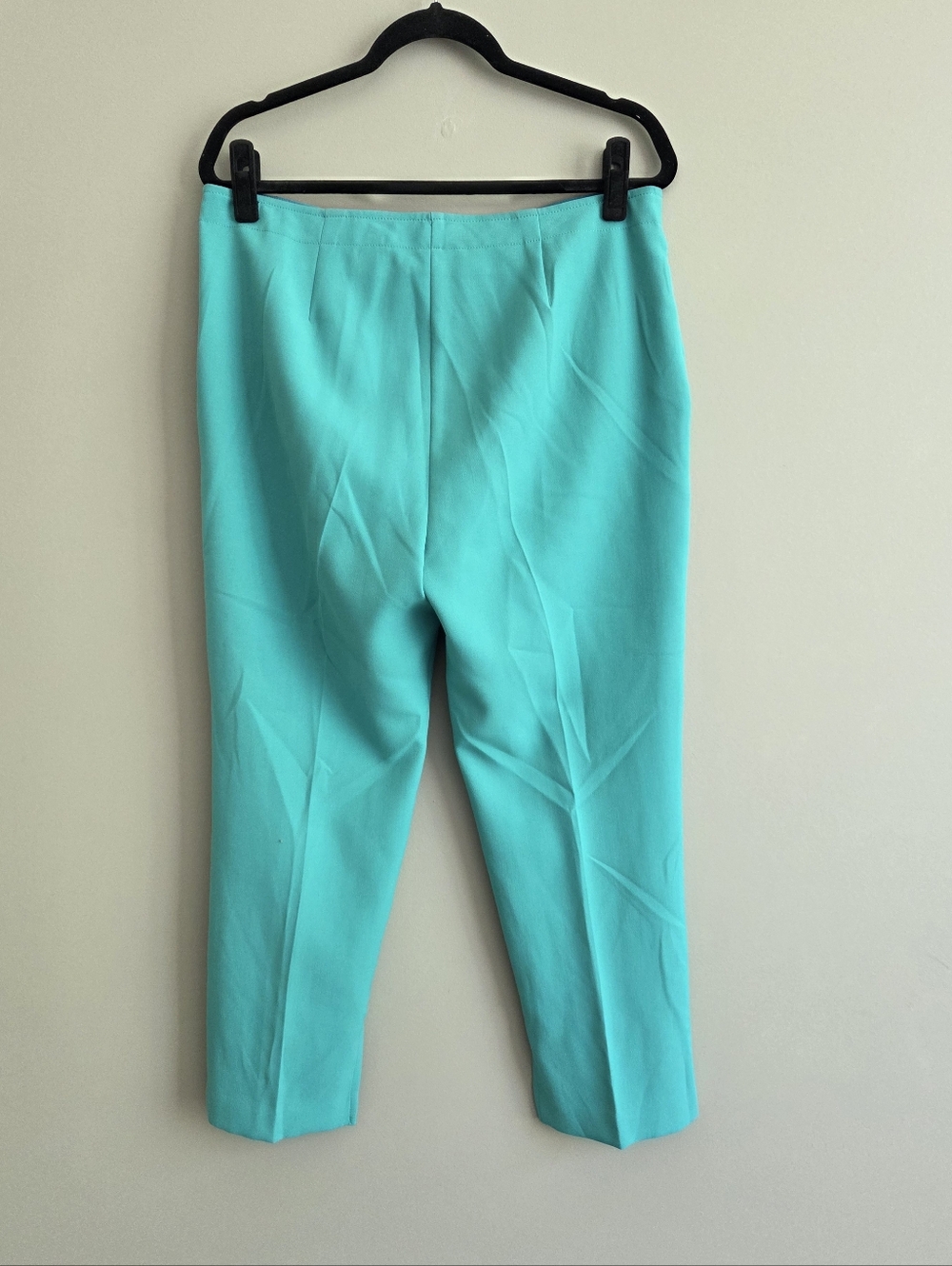 Trina Turk NWT Pop Pant Side Zipper Cropped Turquoise Size 12 - Picture 4 of 13